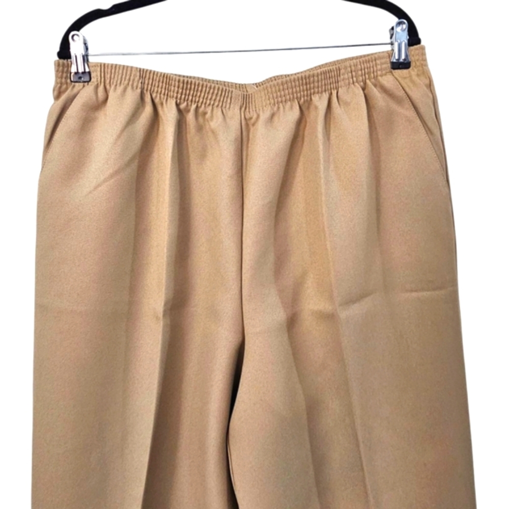 NWT Alfred Dunner Classics Womens Mid Rise Straight Pull-On Pants Size 16 - Picture 3 of 8